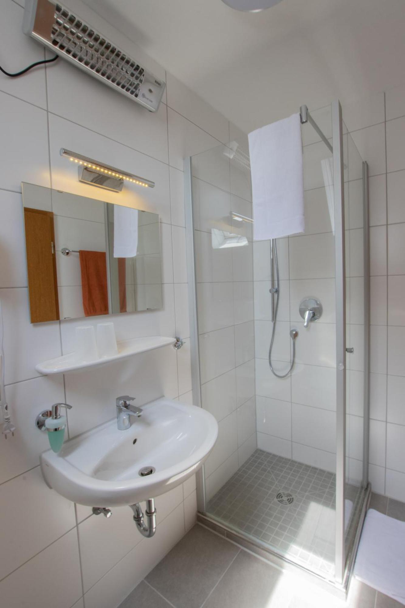Pension Krone Schwäbisch Gmünd Buitenkant foto