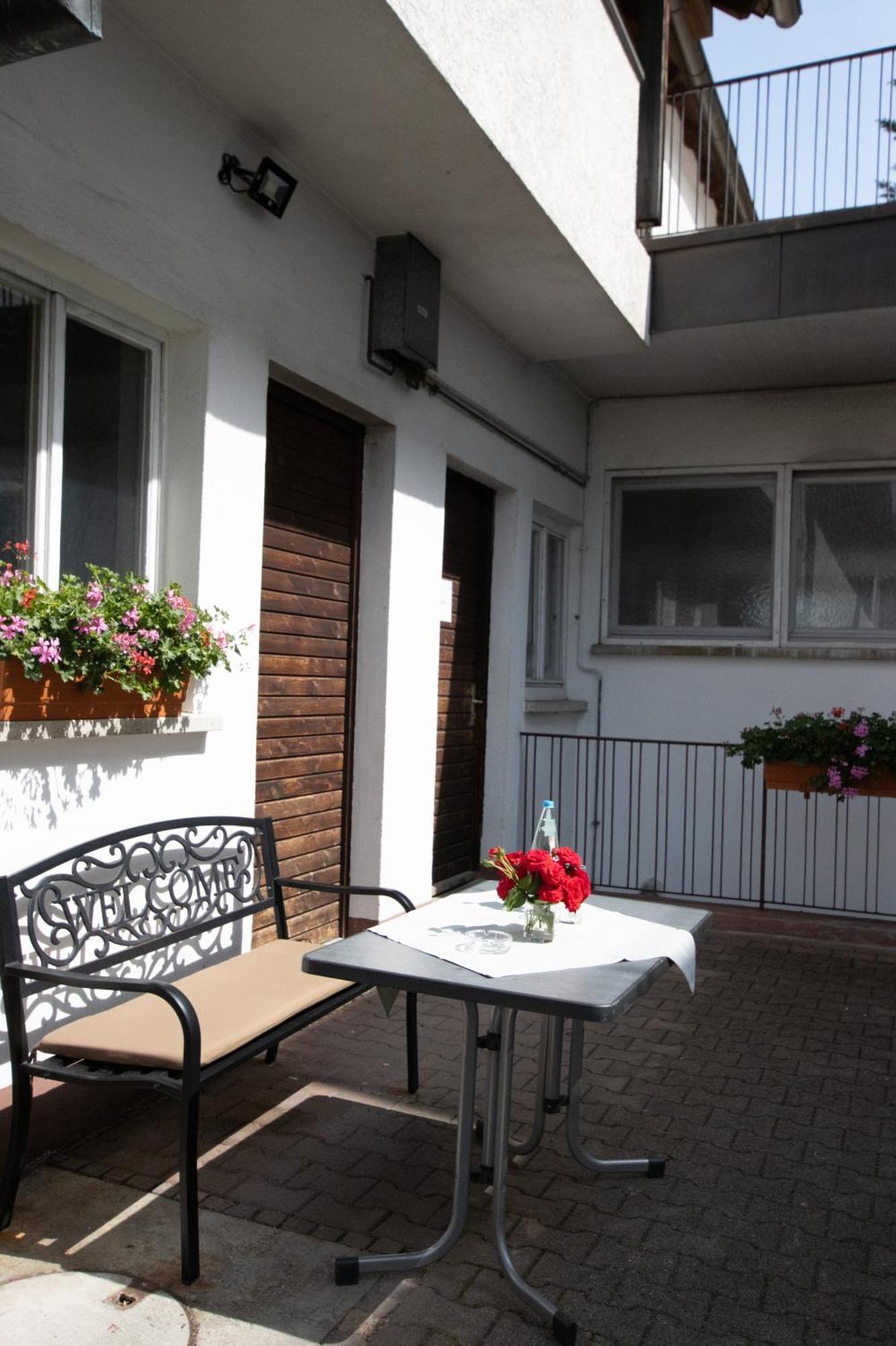 Pension Krone Schwäbisch Gmünd Buitenkant foto